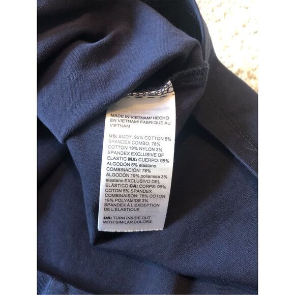 Chico’s Women’s Navy Blue Short Sleeve V Neck Blouse Size 1 Medium(8) - Picture 7 of 9